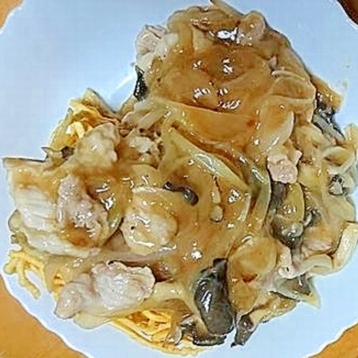 豚肉とヒラタケと玉ねぎの皿うどん（ショウガ風味）